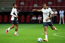 結合了熱門 結合了熱門